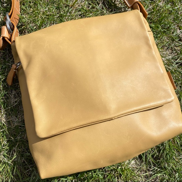 Francesco Biasia NEW soft GENUINE Leather - Picture 3 of 15